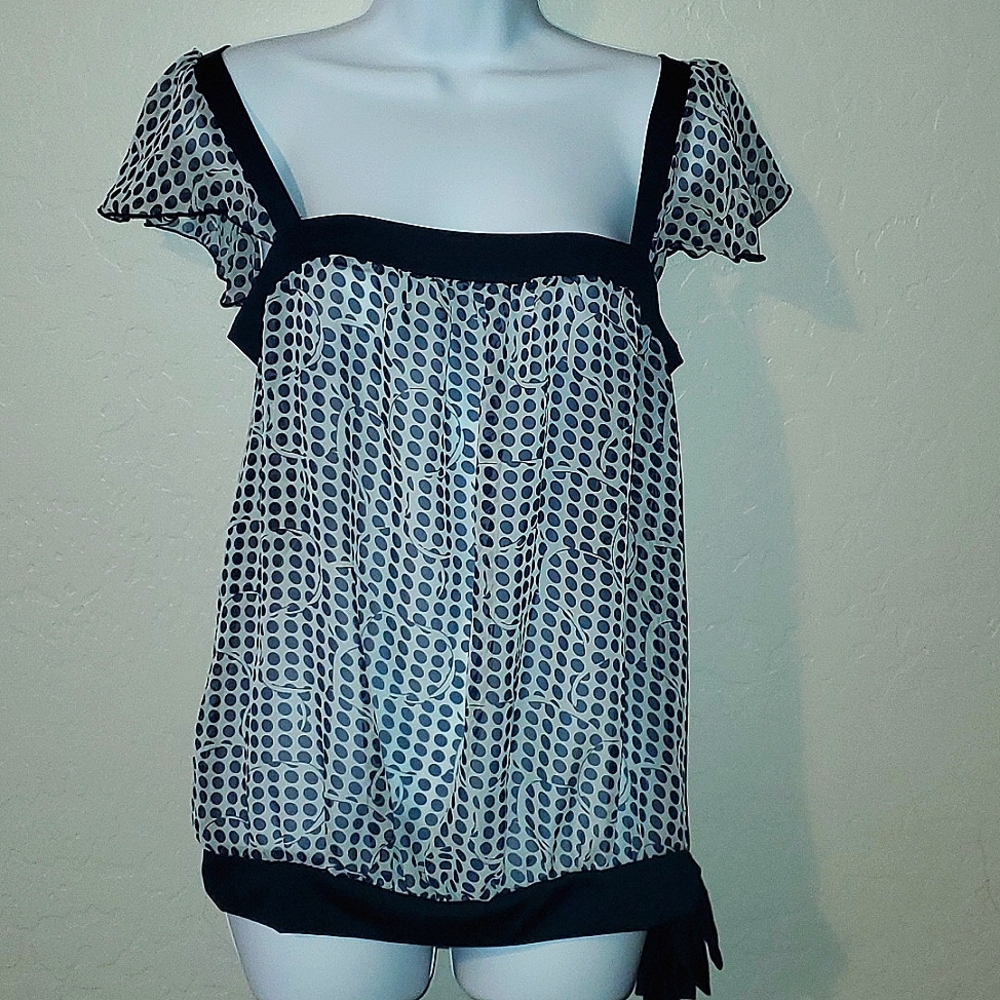 M.K.M Designs top